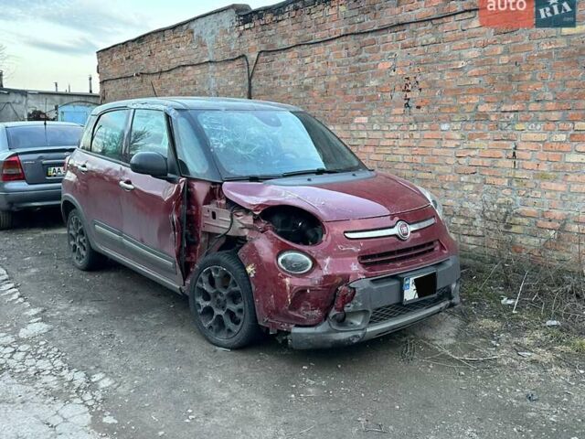Червоний Фіат 500L, об'ємом двигуна 0 л та пробігом 126 тис. км за 4600 $, фото 1 на Automoto.ua