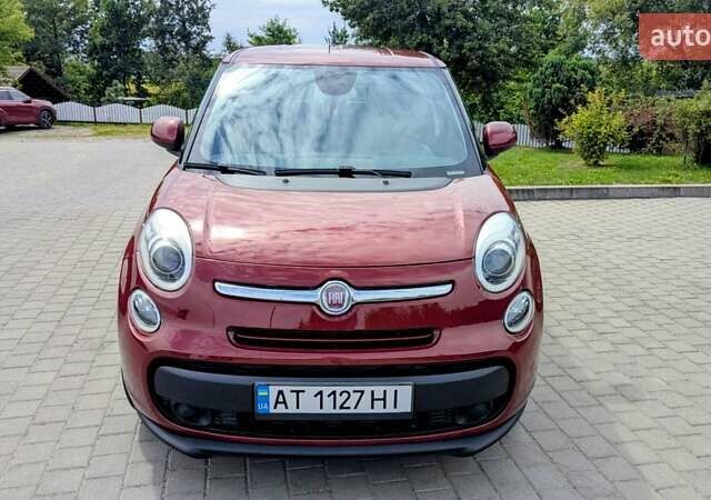 Красный Фиат 500L, объемом двигателя 1.4 л и пробегом 174 тыс. км за 8500 $, фото 1 на Automoto.ua