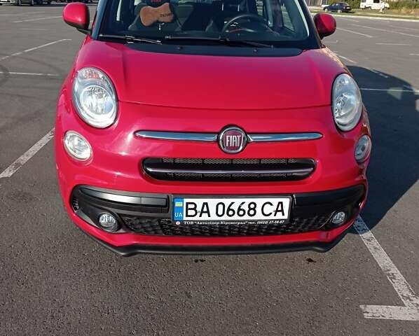 Красный Фиат 500L, объемом двигателя 1.4 л и пробегом 51 тыс. км за 10800 $, фото 1 на Automoto.ua