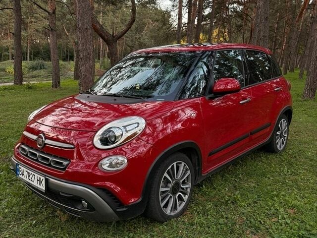 Красный Фиат 500L, объемом двигателя 1.37 л и пробегом 65 тыс. км за 12200 $, фото 1 на Automoto.ua