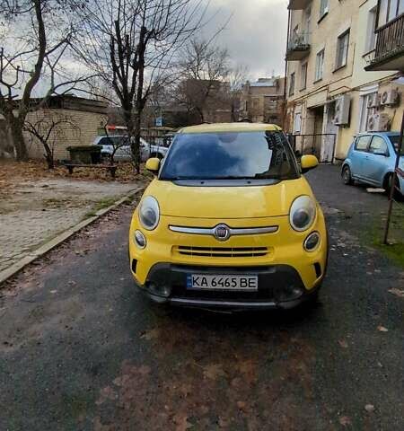 Жовтий Фіат 500L, об'ємом двигуна 1.4 л та пробігом 189 тис. км за 8500 $, фото 1 на Automoto.ua