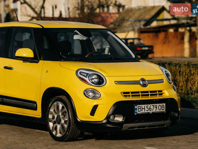 Жовтий Фіат 500L, об'ємом двигуна 1.37 л та пробігом 145 тис. км за 8700 $, фото 1 на Automoto.ua