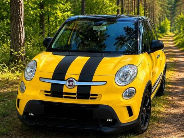 Желтый Фиат 500L, объемом двигателя 1.37 л и пробегом 180 тыс. км за 9999 $, фото 1 на Automoto.ua