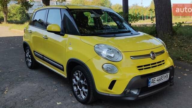 Фиат 500L 2016 в Черновцах на Automoto.ua Желтый Фиат 500L, объемом двигателя 1.3 л и пробегом 123 тыс. км за 9900 $, фото 1 на Automoto.ua
