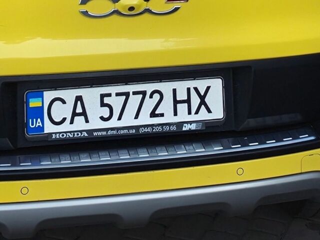 Желтый Фиат 500L, объемом двигателя 1.2 л и пробегом 143 тыс. км за 9500 $, фото 1 на Automoto.ua