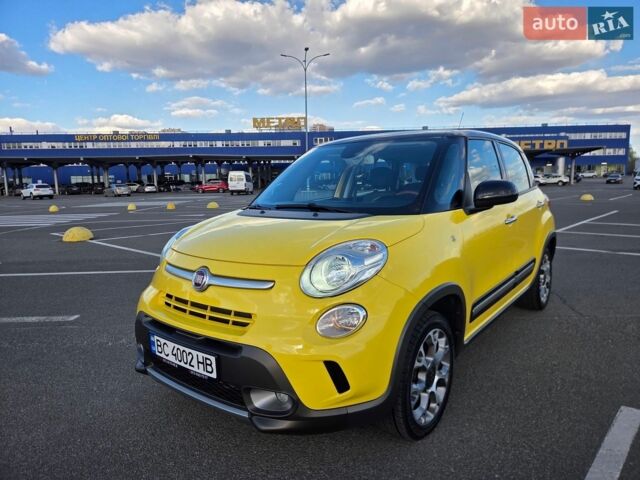 Желтый Фиат 500L, объемом двигателя 1.3 л и пробегом 69 тыс. км за 13500 $, фото 1 на Automoto.ua