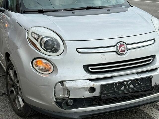 Серый Фиат 500L, объемом двигателя 1.37 л и пробегом 140 тыс. км за 4800 $, фото 1 на Automoto.ua