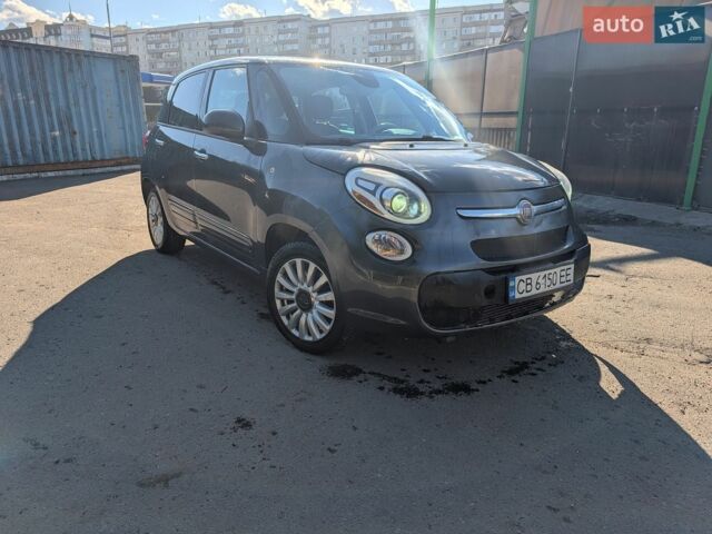 Серый Фиат 500L, объемом двигателя 1.37 л и пробегом 200 тыс. км за 5750 $, фото 1 на Automoto.ua