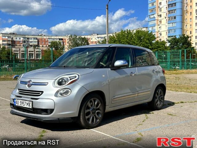 Серый Фиат 500L, объемом двигателя 1.4 л и пробегом 140 тыс. км за 4999 $, фото 1 на Automoto.ua