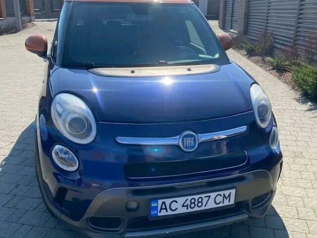 Синий Фиат 500L, объемом двигателя 1.4 л и пробегом 168 тыс. км за 3450 $, фото 1 на Automoto.ua