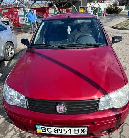 Червоний Фіат Альбеа, об'ємом двигуна 1.37 л та пробігом 116 тис. км за 4200 $, фото 1 на Automoto.ua