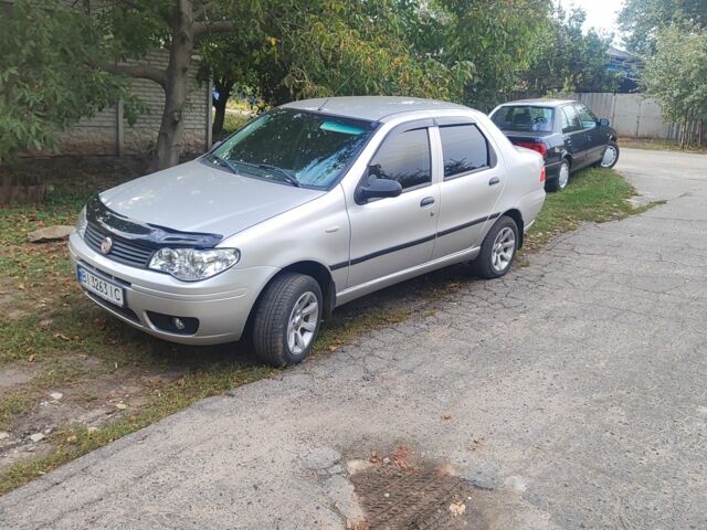 Сірий Фіат Альбеа, об'ємом двигуна 1.4 л та пробігом 172 тис. км за 3700 $, фото 1 на Automoto.ua