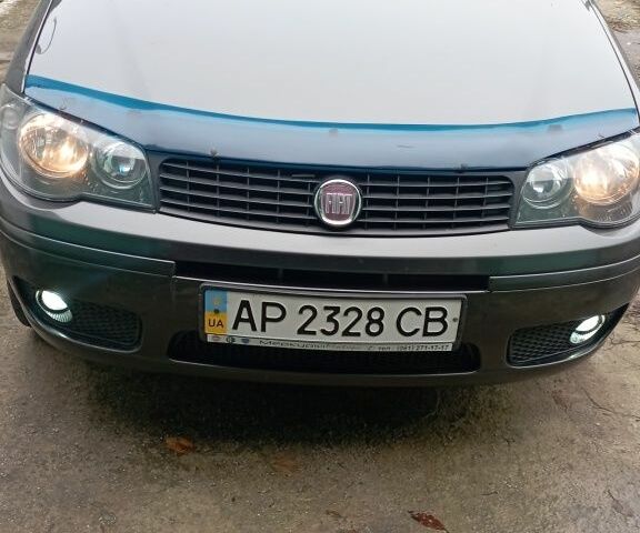 Серый Фиат Альбеа, объемом двигателя 1.4 л и пробегом 149 тыс. км за 4600 $, фото 1 на Automoto.ua