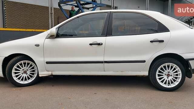 Білий Фіат Брава, об'ємом двигуна 1.58 л та пробігом 367 тис. км за 1700 $, фото 1 на Automoto.ua