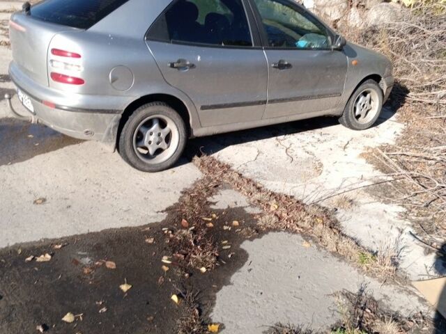 Серый Фиат Брава, объемом двигателя 1.6 л и пробегом 120 тыс. км за 2100 $, фото 1 на Automoto.ua