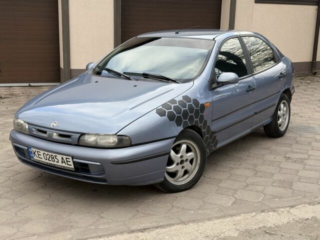 Серый Фиат Брава, объемом двигателя 1.6 л и пробегом 333 тыс. км за 1375 $, фото 1 на Automoto.ua