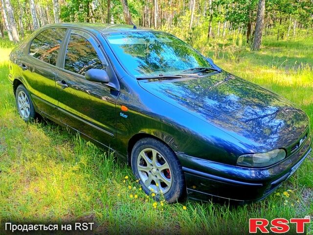 Синій Фіат Брава, об'ємом двигуна 1.4 л та пробігом 250 тис. км за 1450 $, фото 1 на Automoto.ua