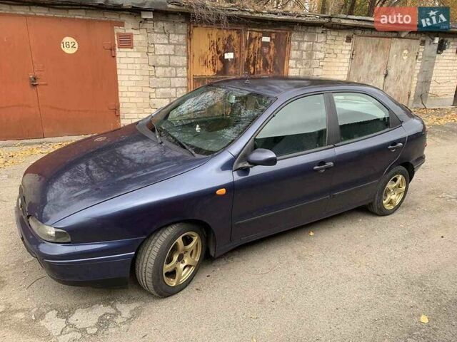 Синий Фиат Брава, объемом двигателя 0 л и пробегом 228 тыс. км за 2250 $, фото 1 на Automoto.ua