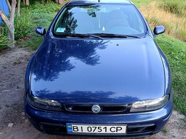 Синий Фиат Брава, объемом двигателя 1.6 л и пробегом 236 тыс. км за 2250 $, фото 1 на Automoto.ua