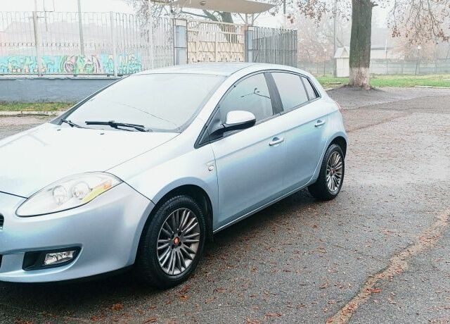 Синий Фиат Брава, объемом двигателя 1.4 л и пробегом 173 тыс. км за 3550 $, фото 1 на Automoto.ua