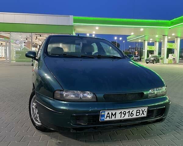 Зеленый Фиат Брава, объемом двигателя 1.6 л и пробегом 330 тыс. км за 2000 $, фото 1 на Automoto.ua