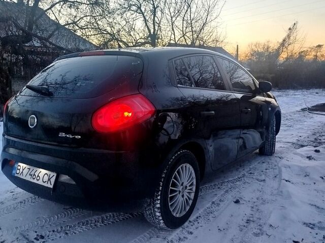 Черный Фиат Браво, объемом двигателя 1.6 л и пробегом 27600 тыс. км за 4000 $, фото 1 на Automoto.ua