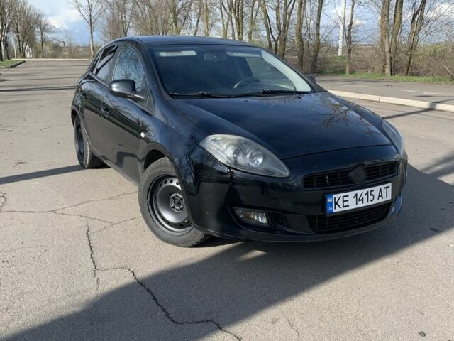 Черный Фиат Браво, объемом двигателя 1.4 л и пробегом 228 тыс. км за 3500 $, фото 1 на Automoto.ua