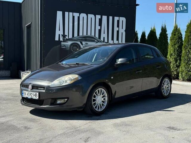 Серый Фиат Браво, объемом двигателя 1.91 л и пробегом 220 тыс. км за 5300 $, фото 1 на Automoto.ua