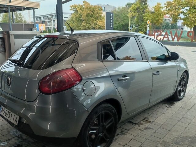 Фиат Браво 2008 в Ужгороде на Automoto.ua Серый Фиат Браво, объемом двигателя 1.6 л и пробегом 640 тыс. км за 3300 $, фото 1 на Automoto.ua