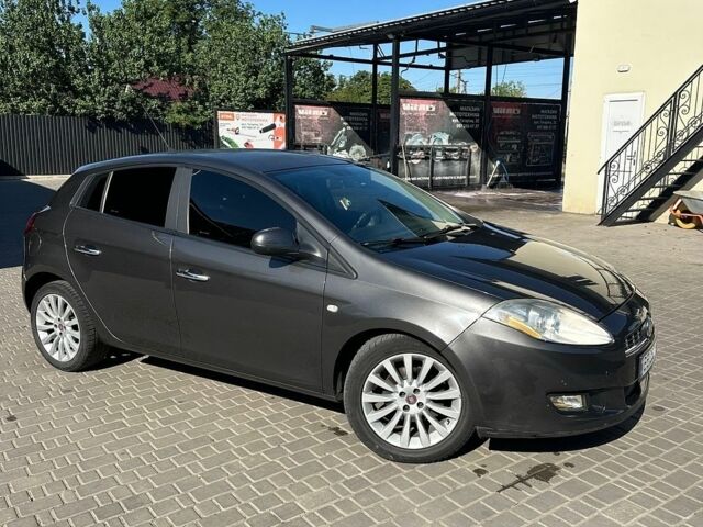 Сірий Фіат Браво, об'ємом двигуна 1.6 л та пробігом 210 тис. км за 6400 $, фото 1 на Automoto.ua