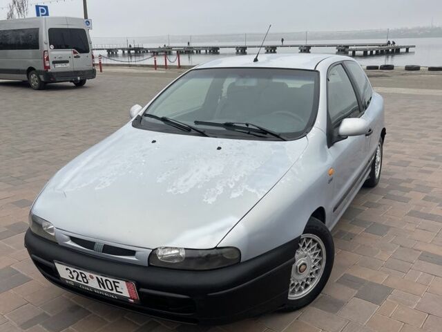 Серый Фиат Браво, объемом двигателя 1.2 л и пробегом 180 тыс. км за 1299 $, фото 1 на Automoto.ua