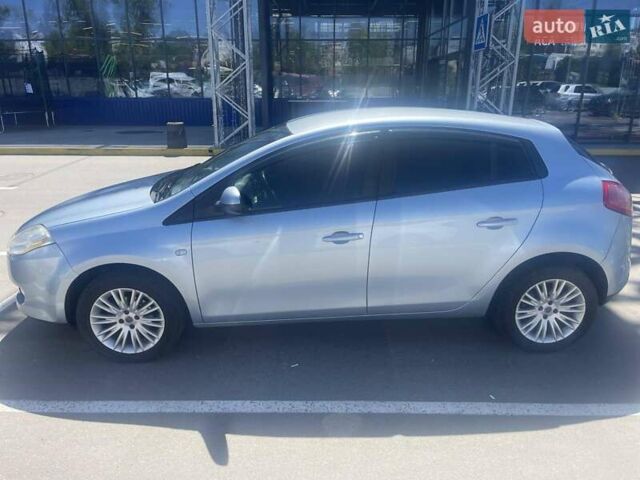 Синій Фіат Браво, об'ємом двигуна 1.37 л та пробігом 265 тис. км за 4900 $, фото 1 на Automoto.ua