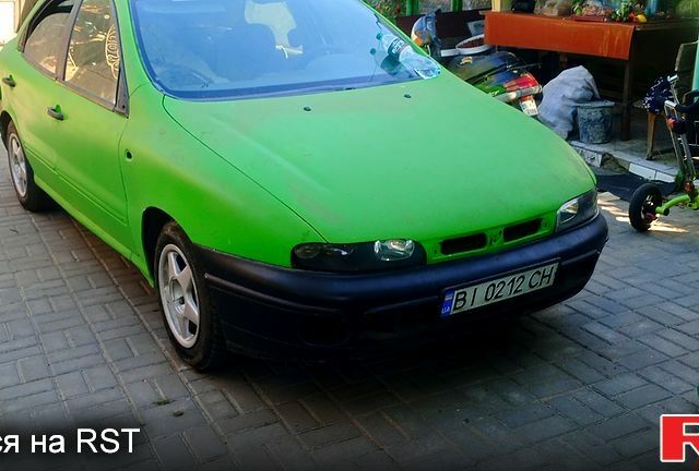 Зеленый Фиат Браво, объемом двигателя 1.4 л и пробегом 160 тыс. км за 2000 $, фото 1 на Automoto.ua