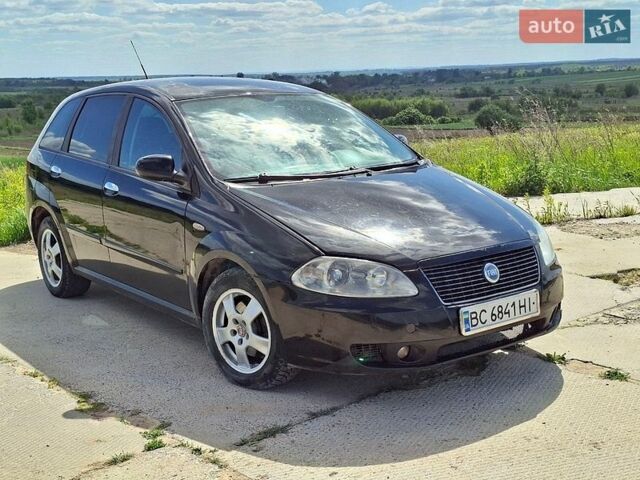 Черный Фиат Крома, объемом двигателя 1.91 л и пробегом 280 тыс. км за 3000 $, фото 1 на Automoto.ua