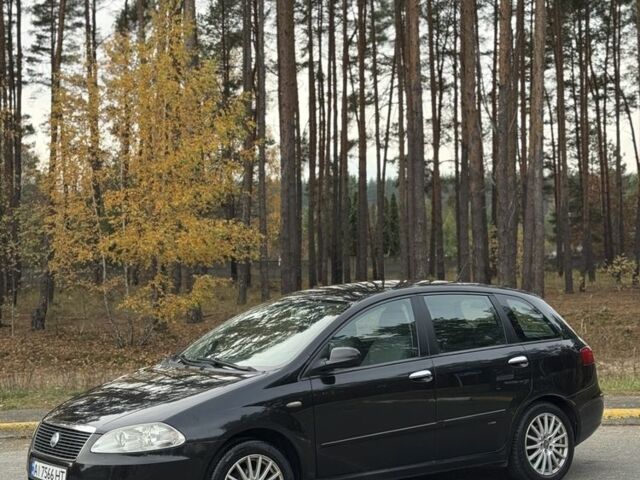 Черный Фиат Крома, объемом двигателя 1.8 л и пробегом 300 тыс. км за 3600 $, фото 1 на Automoto.ua