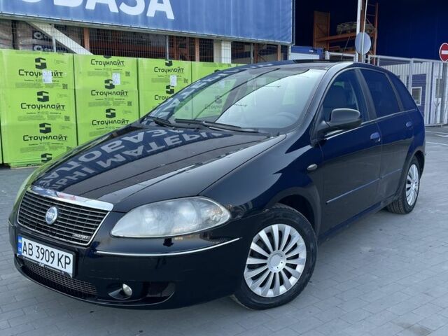 Чорний Фіат Croma, об'ємом двигуна 1.9 л та пробігом 350 тис. км за 3700 $, фото 1 на Automoto.ua