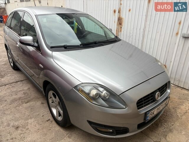 Фиат Крома, объемом двигателя 1.9 л и пробегом 267 тыс. км за 5499 $, фото 1 на Automoto.ua