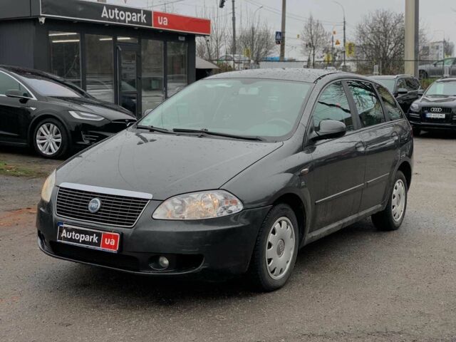 Серый Фиат Крома, объемом двигателя 1.9 л и пробегом 317 тыс. км за 4790 $, фото 1 на Automoto.ua