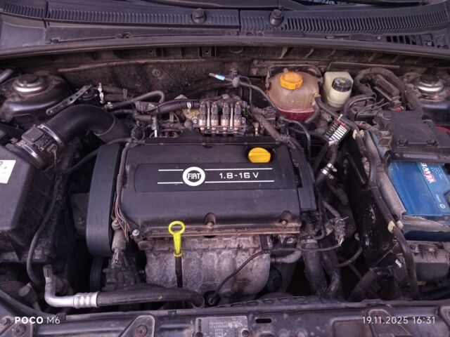 Сірий Фіат Croma, об'ємом двигуна 1.8 л та пробігом 237 тис. км за 4000 $, фото 1 на Automoto.ua