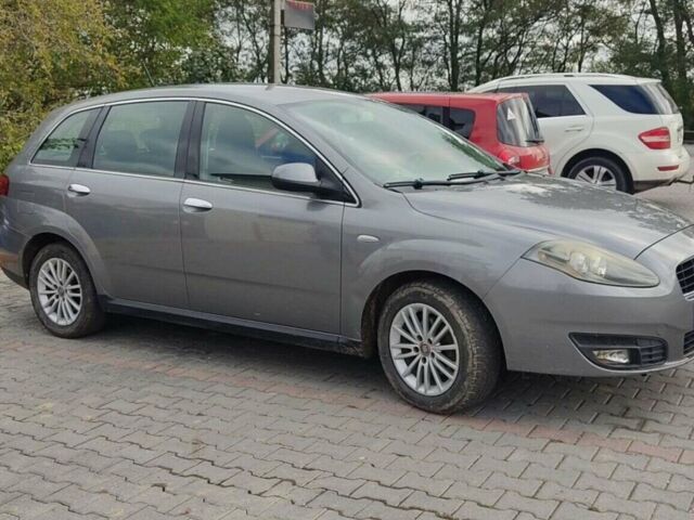 Сірий Фіат Croma, об'ємом двигуна 1.9 л та пробігом 229 тис. км за 6400 $, фото 1 на Automoto.ua