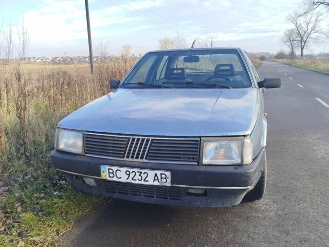 Синий Фиат Крома, объемом двигателя 2 л и пробегом 300 тыс. км за 750 $, фото 1 на Automoto.ua