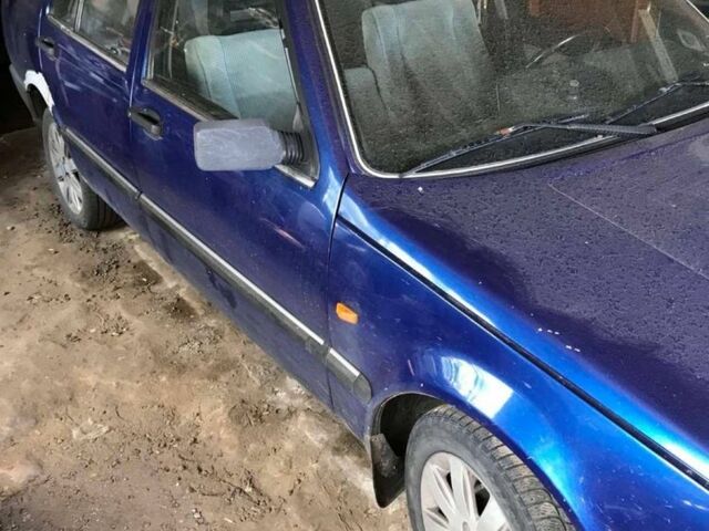Синий Фиат Крома, объемом двигателя 2 л и пробегом 300 тыс. км за 1600 $, фото 1 на Automoto.ua