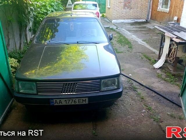 Зеленый Фиат Крома, объемом двигателя 2 л и пробегом 198 тыс. км за 1000 $, фото 1 на Automoto.ua