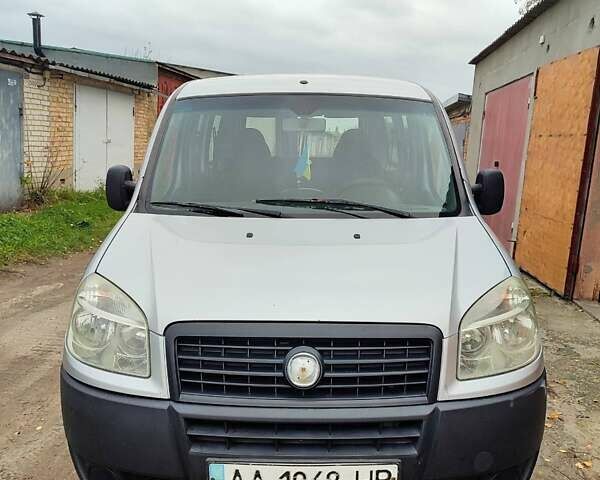 Сірий Фіат Добло Панорама, об'ємом двигуна 1.37 л та пробігом 366 тис. км за 4800 $, фото 1 на Automoto.ua