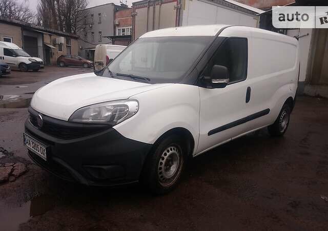 Белый Фиат Добло груз., объемом двигателя 1.3 л и пробегом 238 тыс. км за 5000 $, фото 1 на Automoto.ua