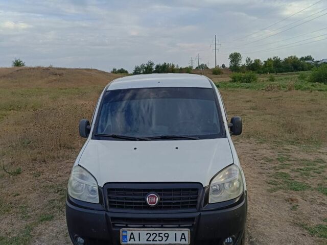 Белый Фиат Добло груз., объемом двигателя 1.9 л и пробегом 355 тыс. км за 4200 $, фото 1 на Automoto.ua