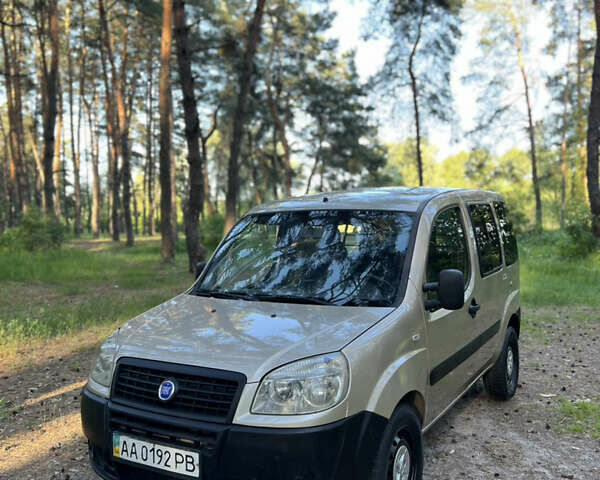 Бежевий Фіат Добло вант., об'ємом двигуна 1.37 л та пробігом 390 тис. км за 5600 $, фото 1 на Automoto.ua