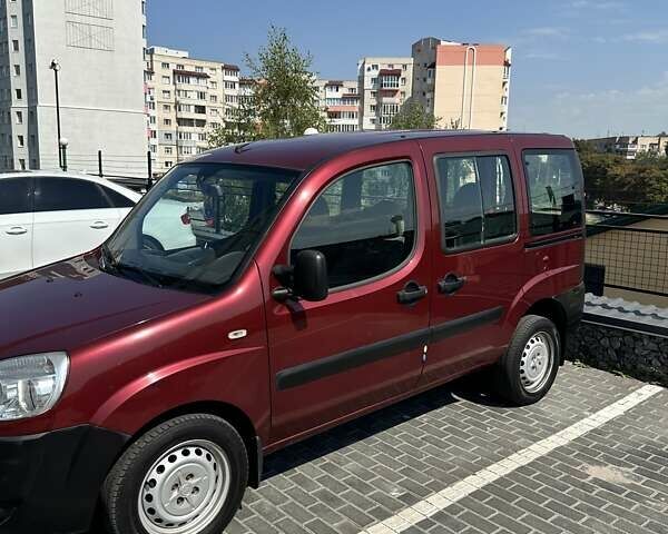 Красный Фиат Добло груз., объемом двигателя 1.37 л и пробегом 63 тыс. км за 7000 $, фото 1 на Automoto.ua