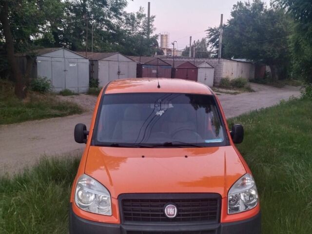 Оранжевый Фиат Добло груз., объемом двигателя 0 л и пробегом 276 тыс. км за 4500 $, фото 1 на Automoto.ua