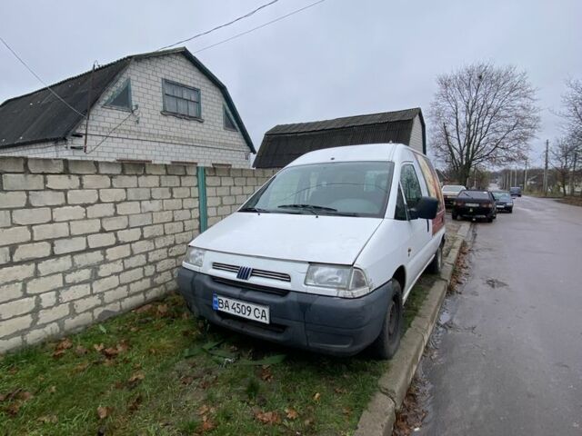 Белый Фиат Другая, объемом двигателя 1.6 л и пробегом 200 тыс. км за 900 $, фото 1 на Automoto.ua